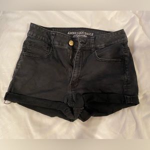 American Eagle shorts. wore a handle full of times. condition 8/10